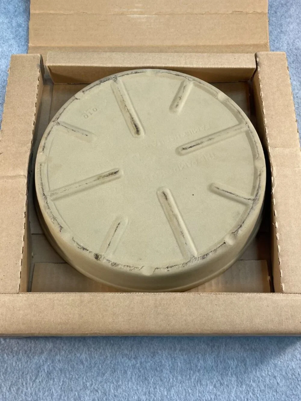 Pampered Chef Deep Dish Baker Round Stoneware Baking Family Heritage #1390 10 in